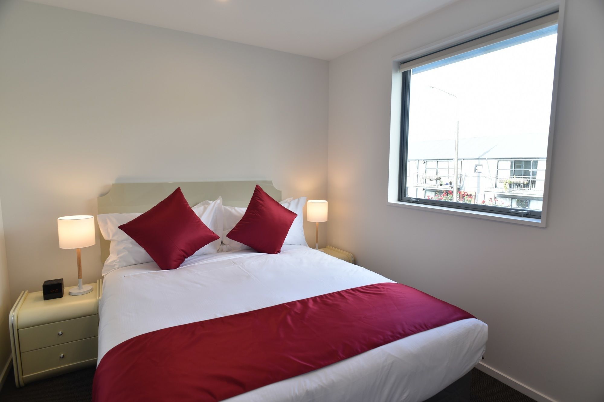 Bealey Plaza Motel Christchurch Bagian luar foto A bedroom at the hotel