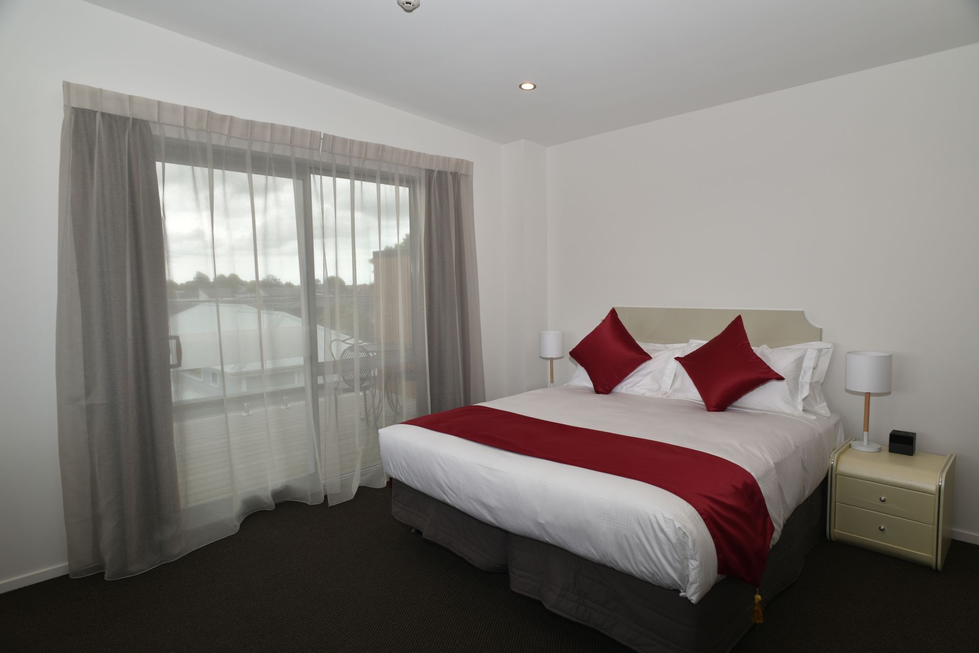 Bealey Plaza Motel Christchurch Bagian luar foto A bedroom at the hotel